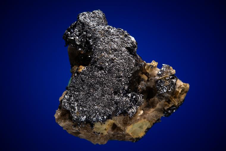 MOLYBDENITE on QUARTZ and BERYL var. Aquamarine