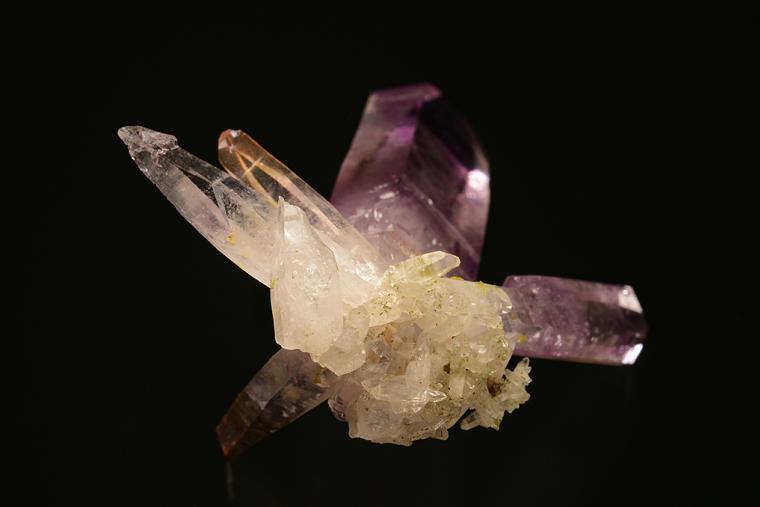 QUARTZ var. Amethyst