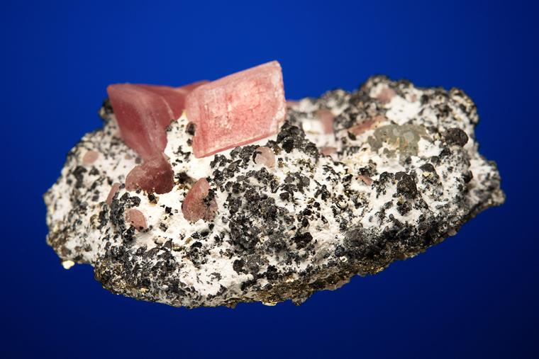 RHODOCHROSITE on SPHALERITE
