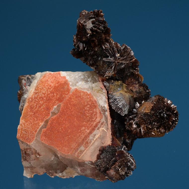 QUARTZ var. Onegite with GOETHITE (repaired)