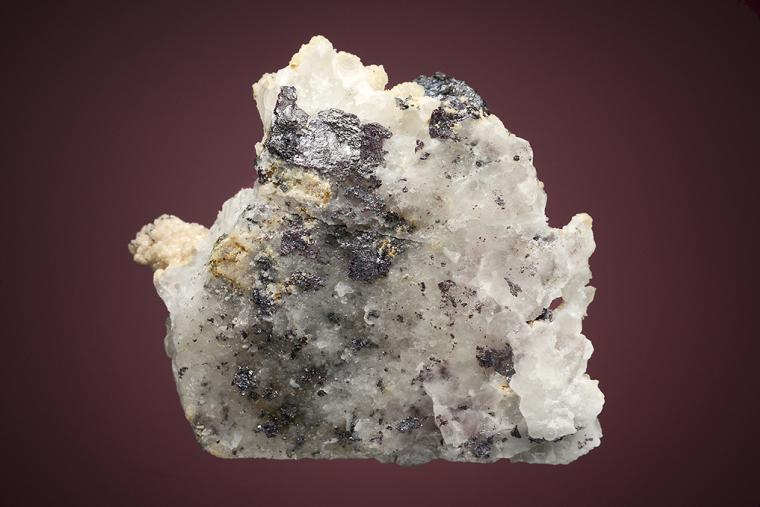 PYRARGYRITE on QUARTZ