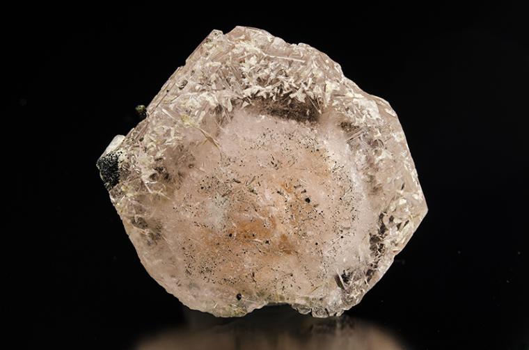 BERYL var. Morganite