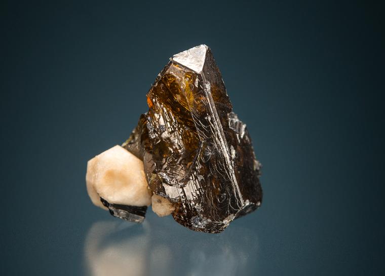 SPHALERITE with ANALCIME