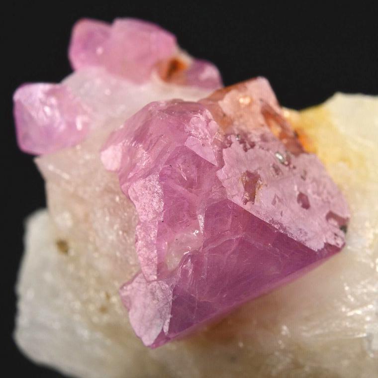 CORUNDUM var. RUBY