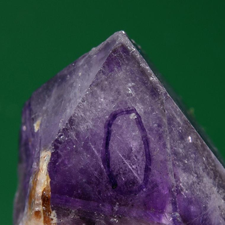 QUARTZ var. Amethyst
