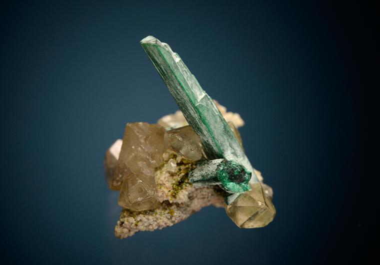MALACHITE after AZURITE with CERUSSITE