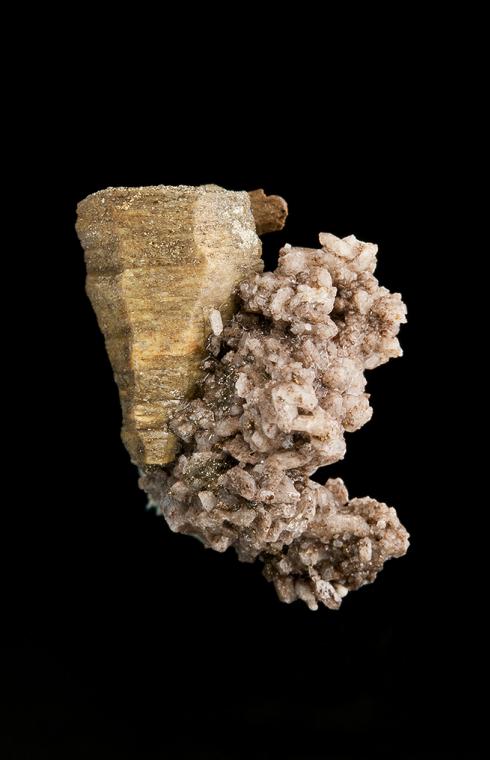 DONNAYITE-(Y) on CALCITE