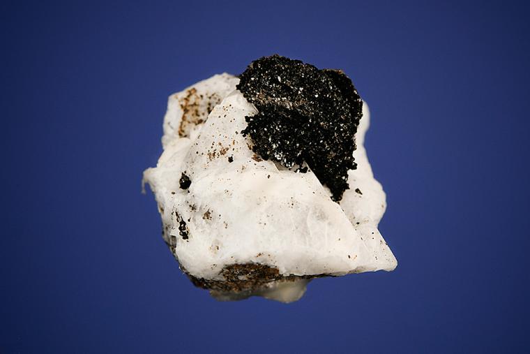 ILMENITE on CATAPLEIITE