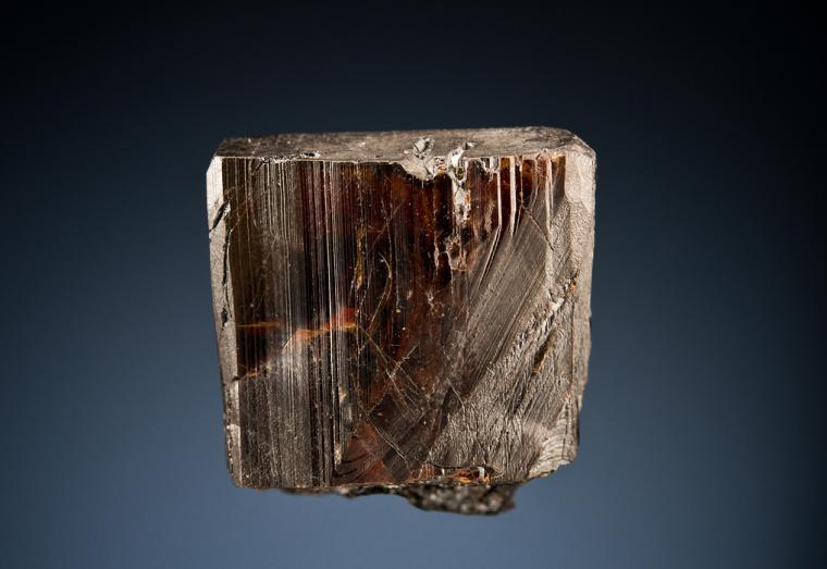 TANTALITE-(Mn)