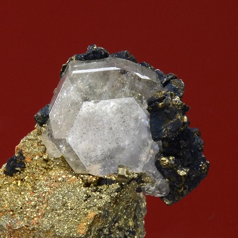 CHALCOPYRITE on FLUORAPATITE