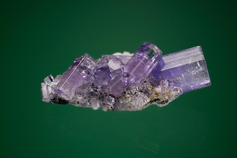 FLUORAPATITE on ALBITE