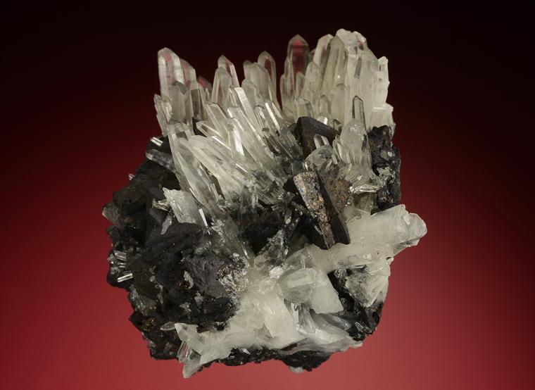 TETRAHEDRITE on QUARTZ