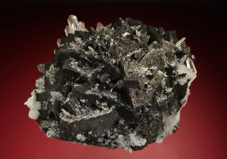 TETRAHEDRITE on QUARTZ