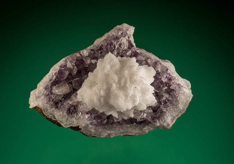 GOOSECREEKITE on QUARTZ var. Amethyst