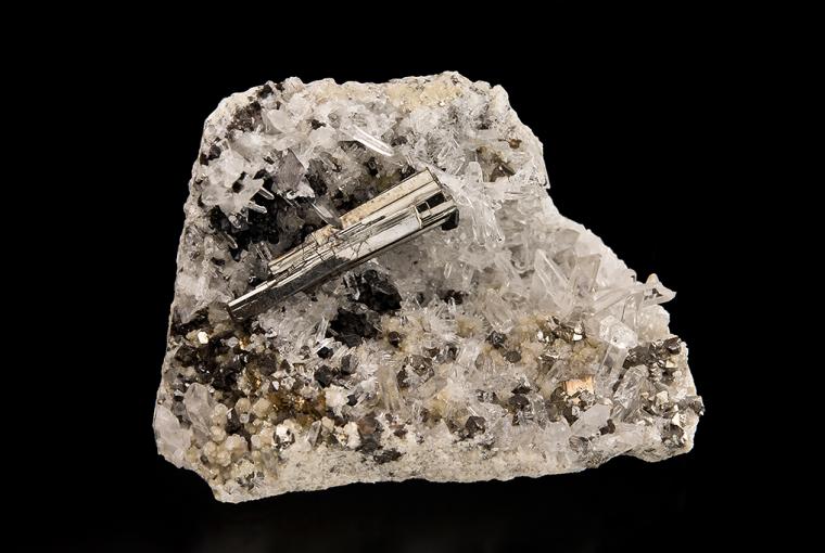 BOURNONITE on QUARTZ