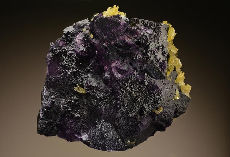 BARITE on FLUORITE