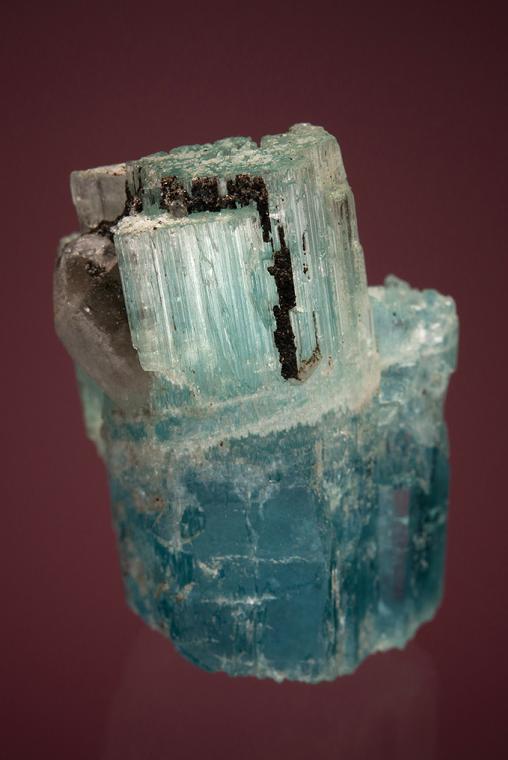 BERYL var. Aquamarine with BERTRANDITE, FLUORAPATITE and QUARTZ