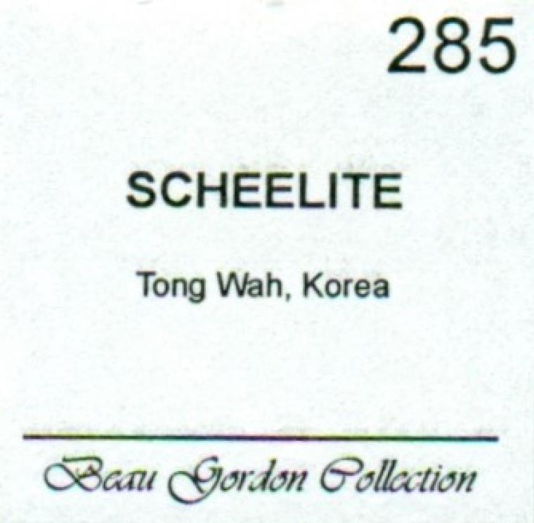 SCHEELITE on FERBERITE