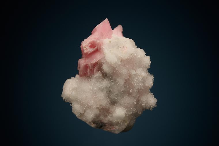 RHODOCHROSITE on QUARTZ