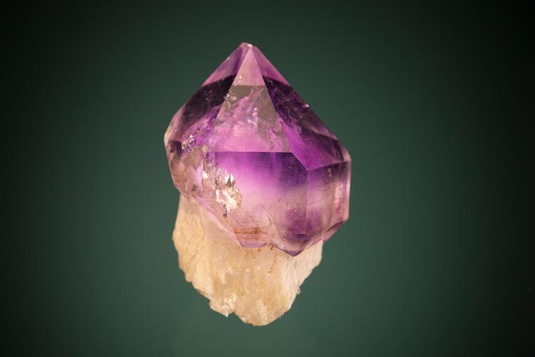 QUARTZ var. Amethyst