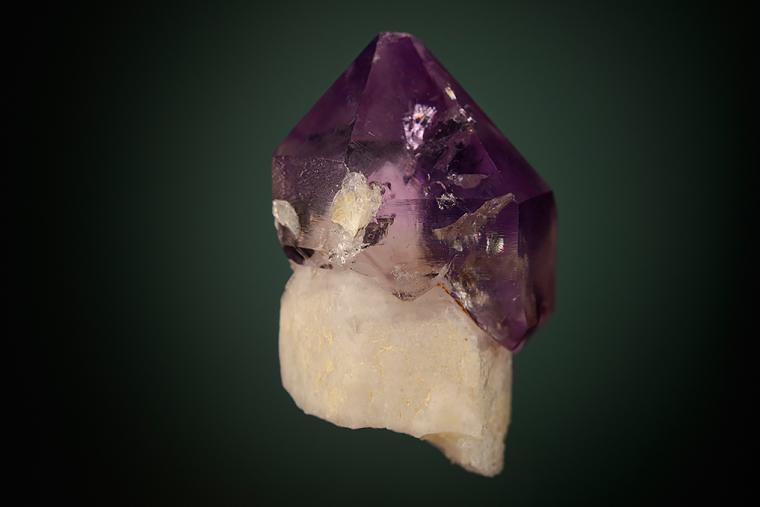QUARTZ var. Amethyst