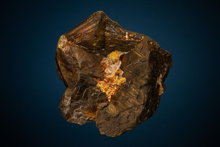 CHALCOPYRITE with QUARTZ