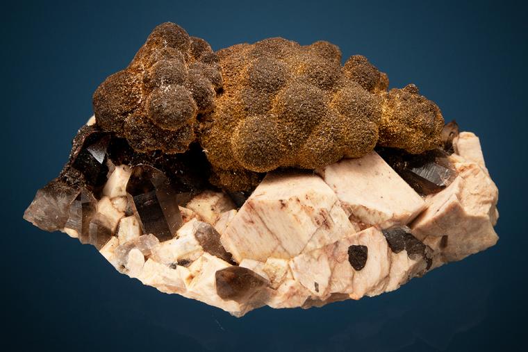 GOETHITE on QUARTZ on MICROCLINE