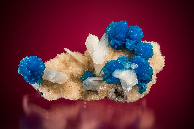CAVANSITE on STILBITE