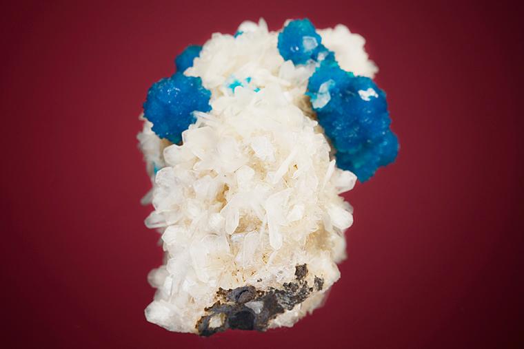 CAVANSITE on STILBITE