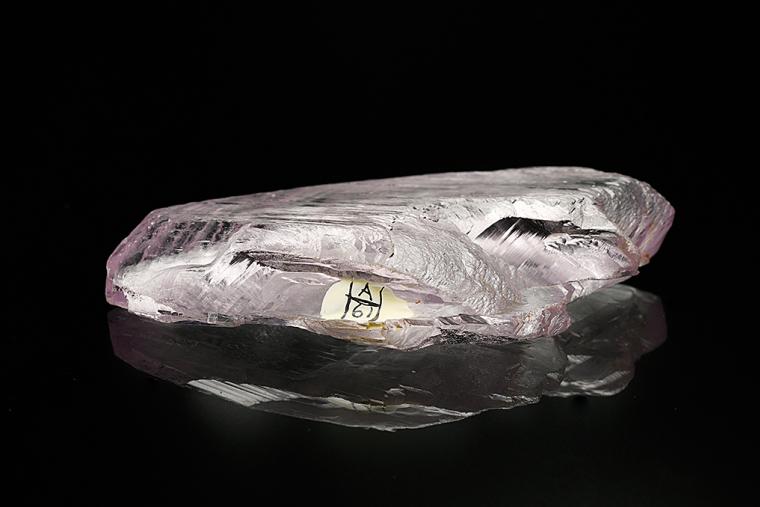 SPODUMENE var. Kunzite