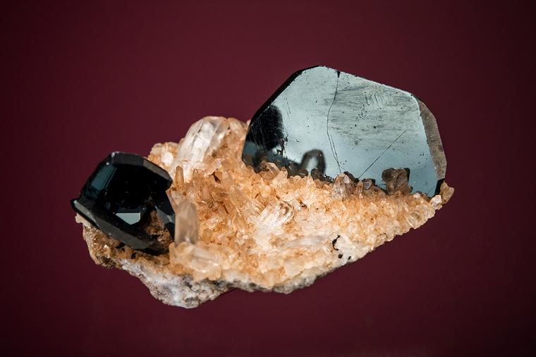 HEMATITE on QUARTZ