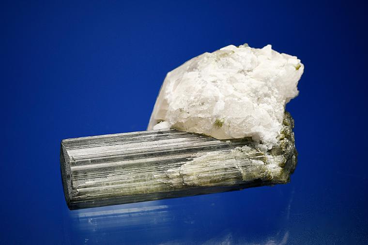 ELBAITE with QUARTZ