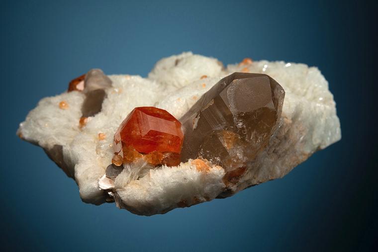 SPESSARTINE with QUARTZ var. Smoky on ALBITE var. Cleavelandite