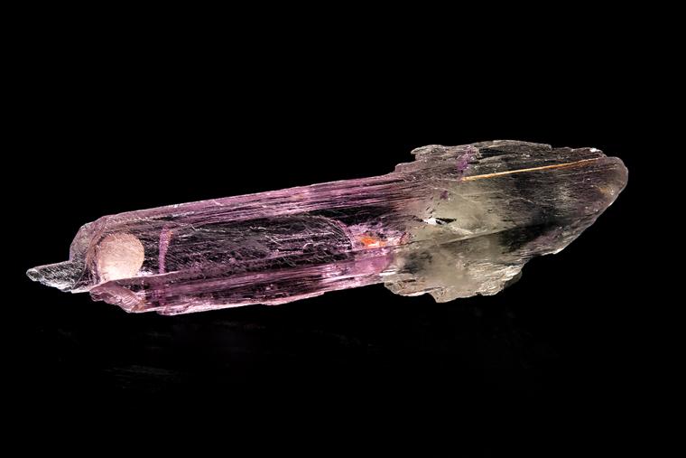 SPODUMENE var. Kunzite