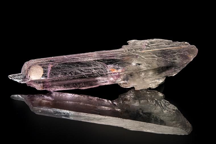 SPODUMENE var. Kunzite