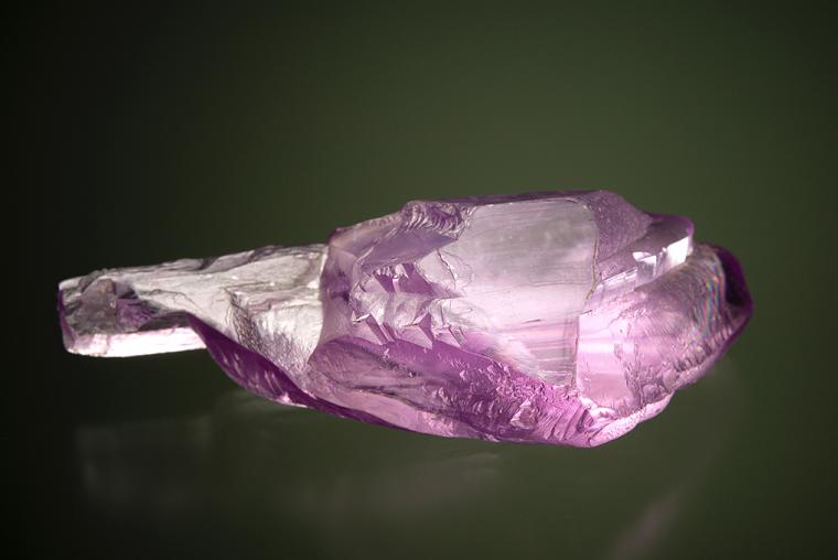 SPODUMENE var. Kunzite