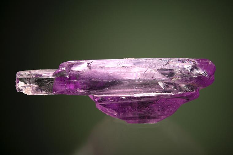 SPODUMENE var. Kunzite