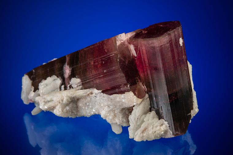 ELBAITE with STILBITE (repaired)