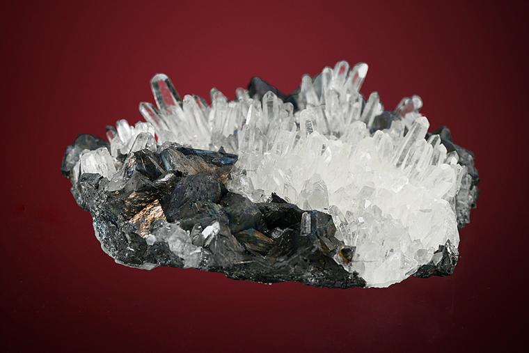 TETRAHEDRITE with QUARTZ