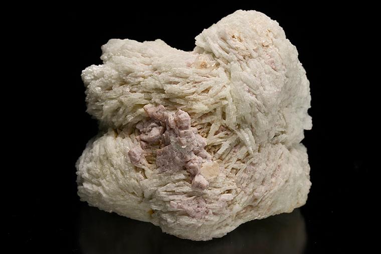 BERYL var. Morganite with ALBITE var. Cleavelandite