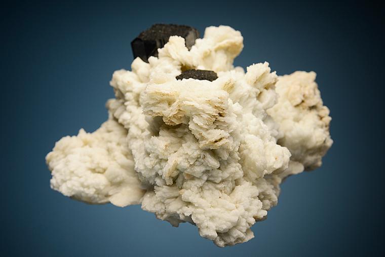 SCHORL with ALBITE var. Cleavelandite