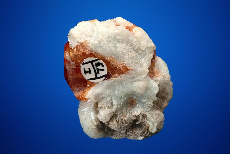 SPESSARTINE on ALBITE var. Cleavelandite