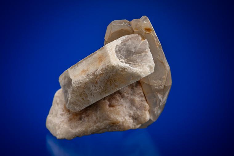 HERDERITE on QUARTZ and MICROCLINE