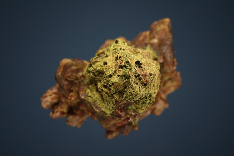 PARISITE-(Ce) with ANNABERGITE after GERSDORFFITE