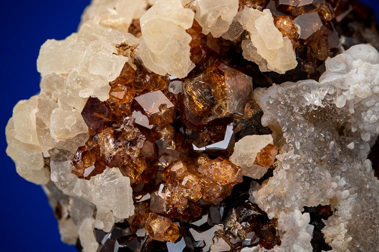 PREHNITE on GROSSULAR