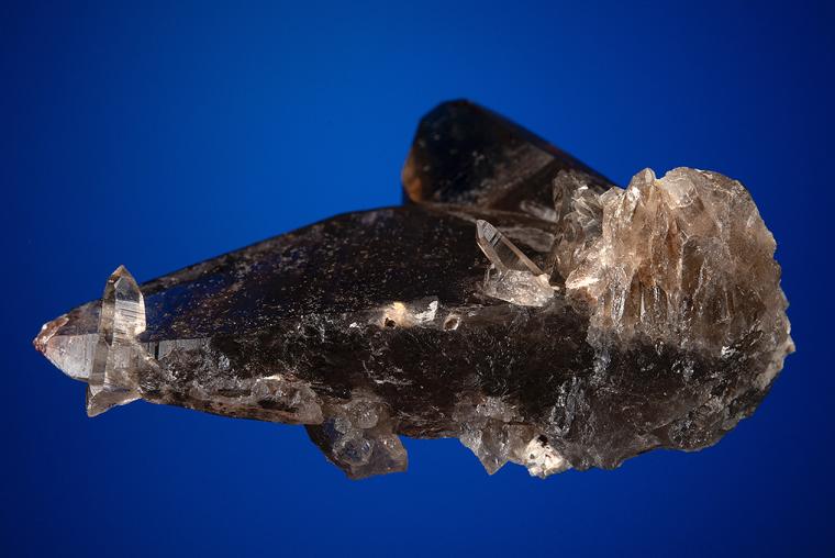 QUARTZ var. Smoky (Japan-law twin)