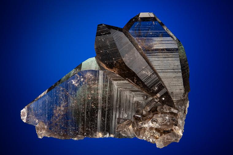 QUARTZ var. Smoky (Japan-law twin)