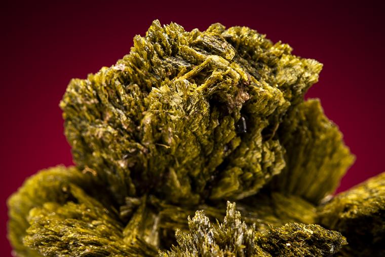 EPIDOTE with AXINITE