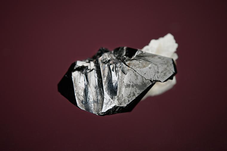 CASSITERITE on ALBITE var. Cleavelandite
