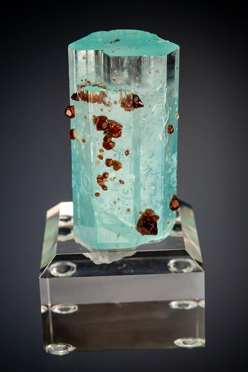 SPESSARTINE on BERYL var. Aquamarine